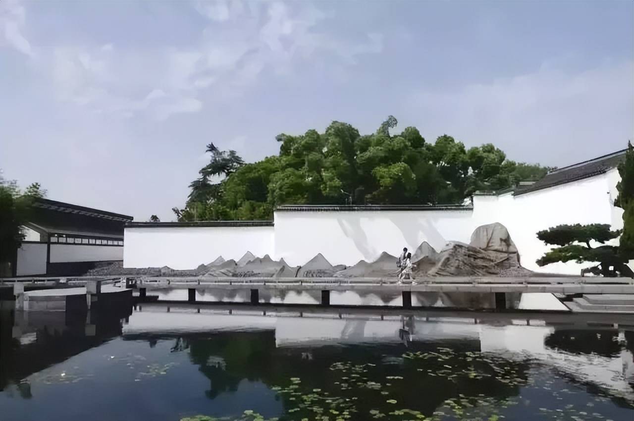 如何申请皇冠信用網
_口碑爆棚！观众打飞的乘高铁涌向上海如何申请皇冠信用網
，从早到晚排长队！沪上新顶流创纪录