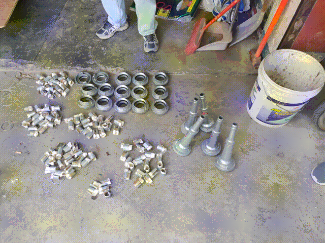 皇冠信用平台出租出售
_业主变“保安”两月偷了700余斤皇冠信用平台出租出售
！已被抓！