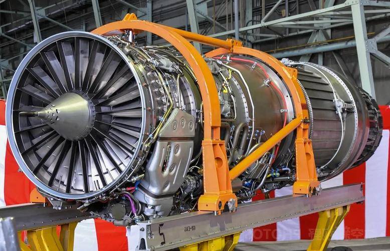 皇冠皇冠足球平台
_央视亲自曝光皇冠皇冠足球平台
，十几人推着歼-16发动机出镜，新太行早已脱胎换骨