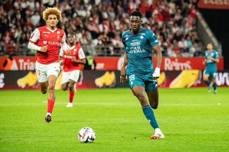 介绍个正网信用网址
_要价1500万镑介绍个正网信用网址
！太阳报：曼联与布伦特福德竞争梅斯18岁前锋盖耶