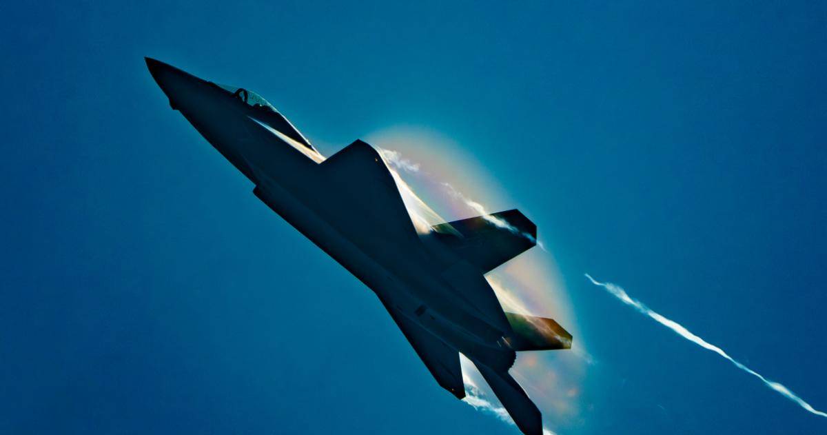 怎么开皇冠信用平台
_都见不得中国强大！歼20隐身战机飞越对马海峡怎么开皇冠信用平台
，美日罕见没发现？