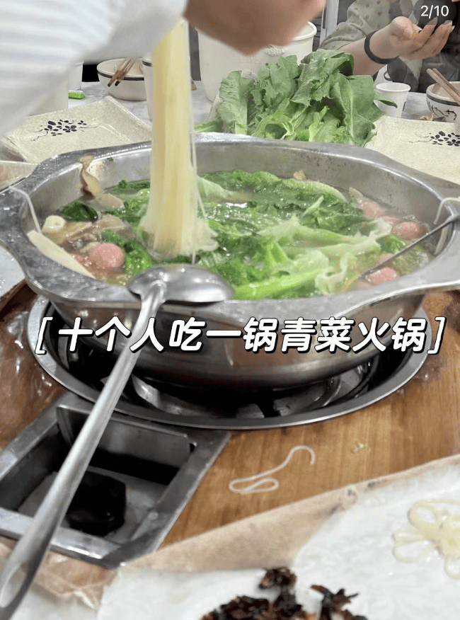 克罗地亚足球联赛
_99元豪华游克罗地亚足球联赛
，被骗到内裤不剩