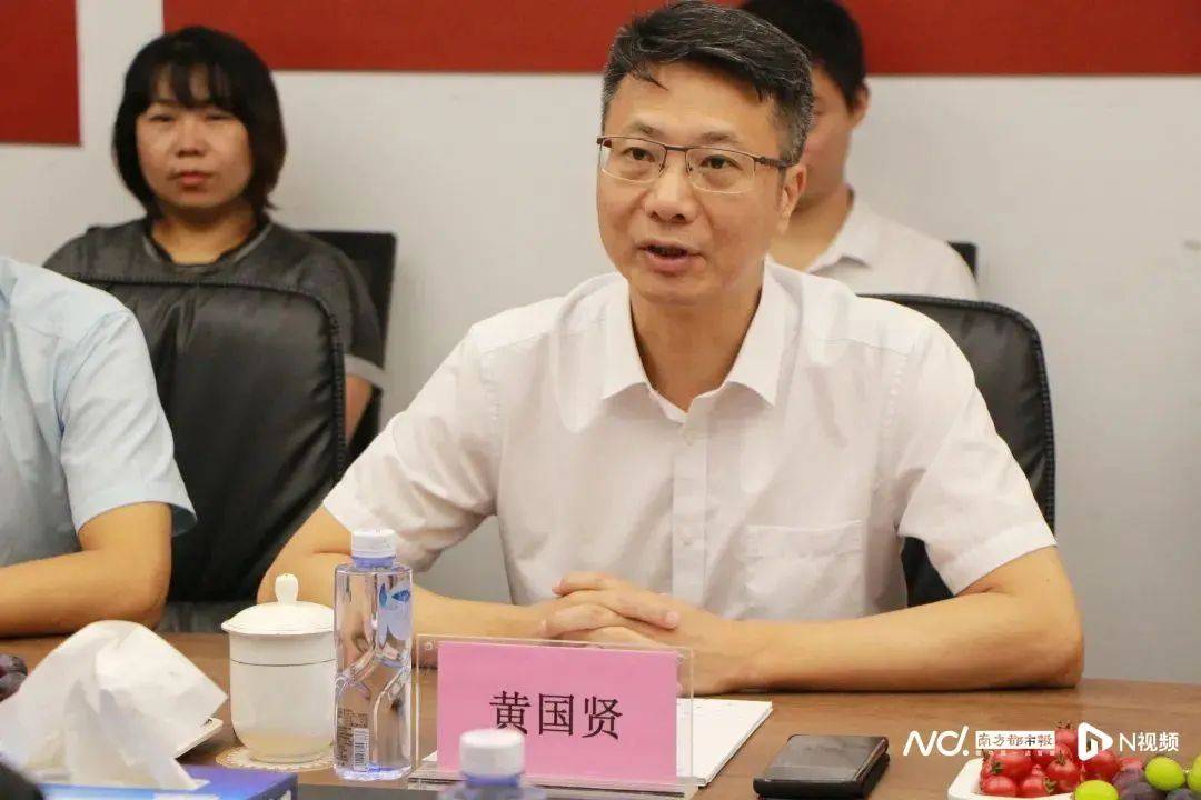 英格兰北部东部甲组联赛
_经佛山市人民政府批准英格兰北部东部甲组联赛
，董事长黄国贤被免职