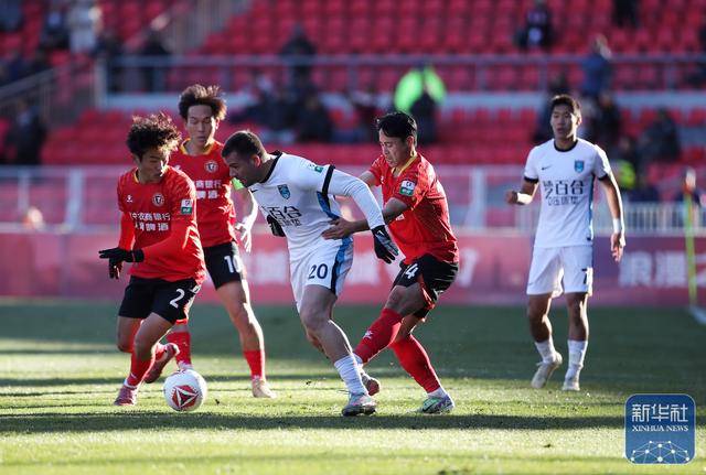 皇冠信用網怎么租
_中甲：辽宁铁人队冲超成功