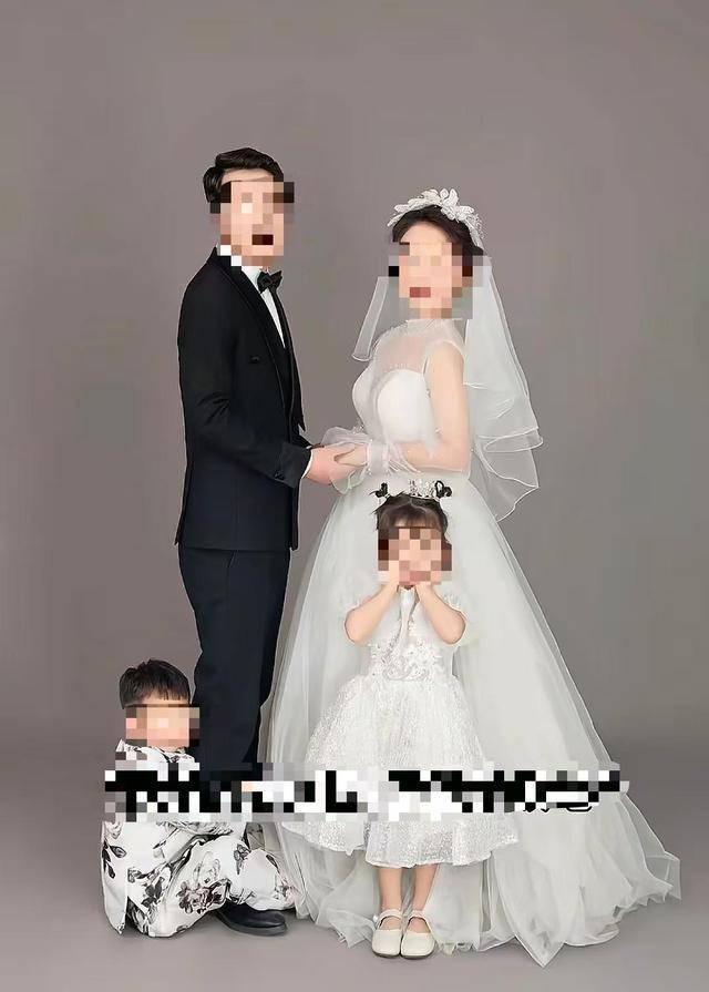 皇冠信用网怎么代理
_郑州中牟男子称妻儿3人被发小杀害皇冠信用网怎么代理
，“常来吃饭偷配了钥匙”，嫌犯父亲：恨死这个恶魔