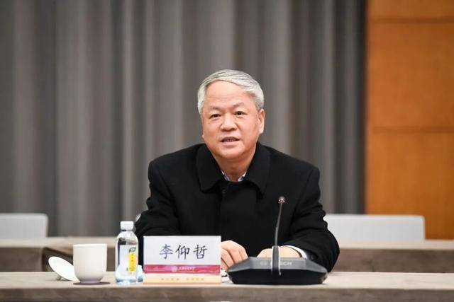 皇冠信用盘出租足球
_中央批准皇冠信用盘出租足球
，迟耀云任上海市委常委、市纪委书记