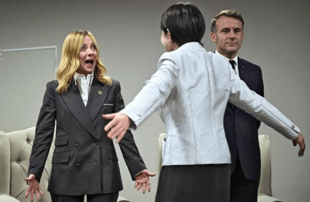 皇冠登3管理出租
_高市早苗G20上“炮轰”俄罗斯皇冠登3管理出租
,王毅对她换了称呼,3国当场力挺中国!